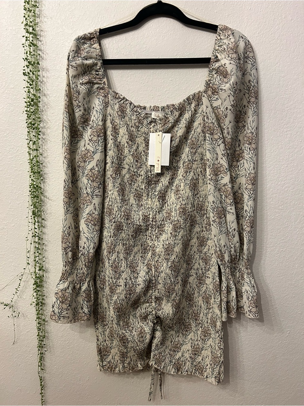 NWT Blush J Cream & Floral Bodycon Ruched Puffy Long Sleeve off shoulder Dress